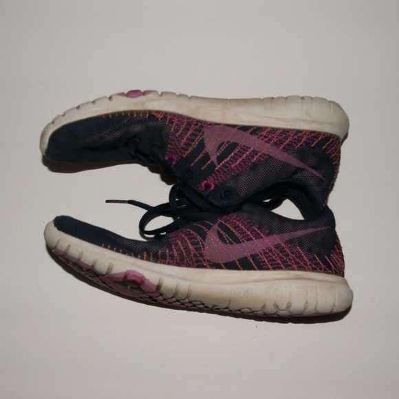NIKE Navy+Pink Flex Fury Running Shoe sz 7 Women's - Picture 4 of 8